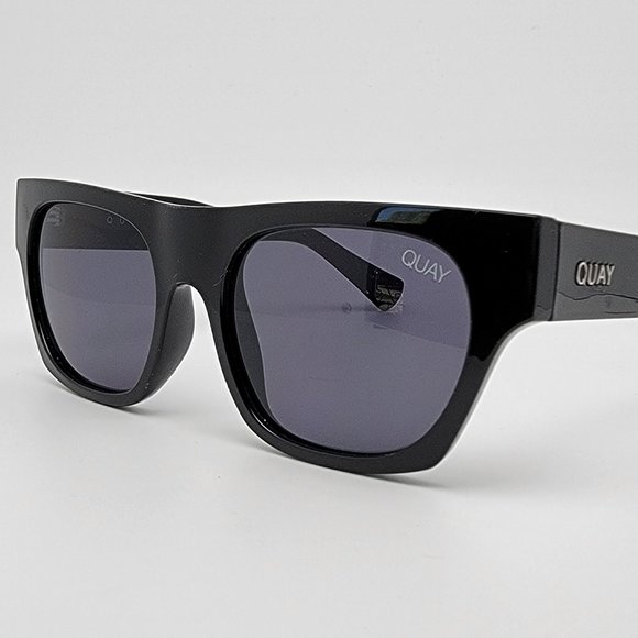 Quay Australia Something Extra Black Frame Smoke Grey Lens Sunglasses 54-16-140 main image 10